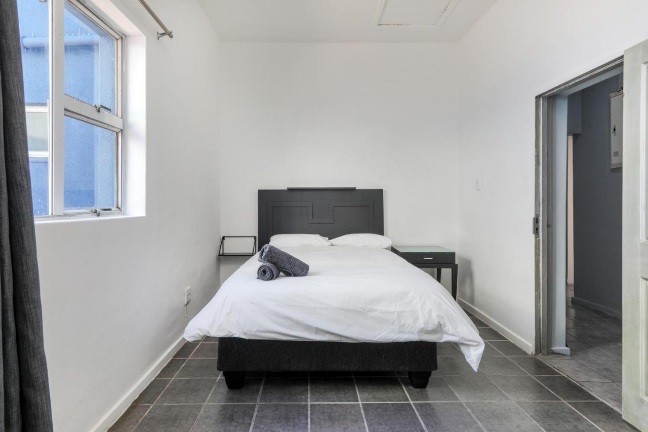 Inn & Out Express Sea Point Κέιπ Τάουν Εξωτερικό φωτογραφία